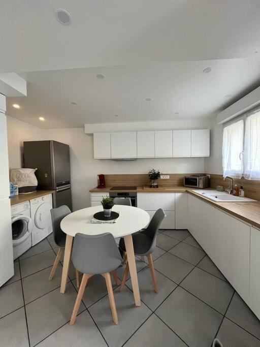 Superbe Appartement Moderne En Rez-De-Chaussee Ozoir-la-Ferrière Екстериор снимка